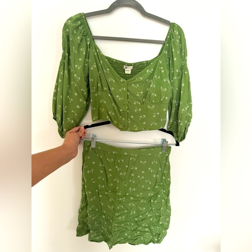Billabong skirt and top set